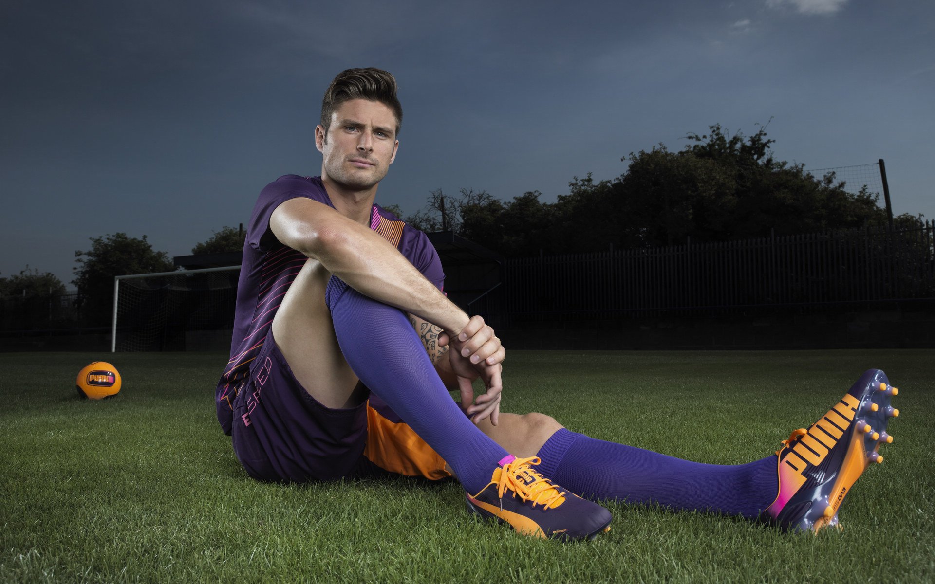 开云电竞入口-法甲巧妙传球引爆全场，精彩配合屡次破门，法甲用球是什么品牌